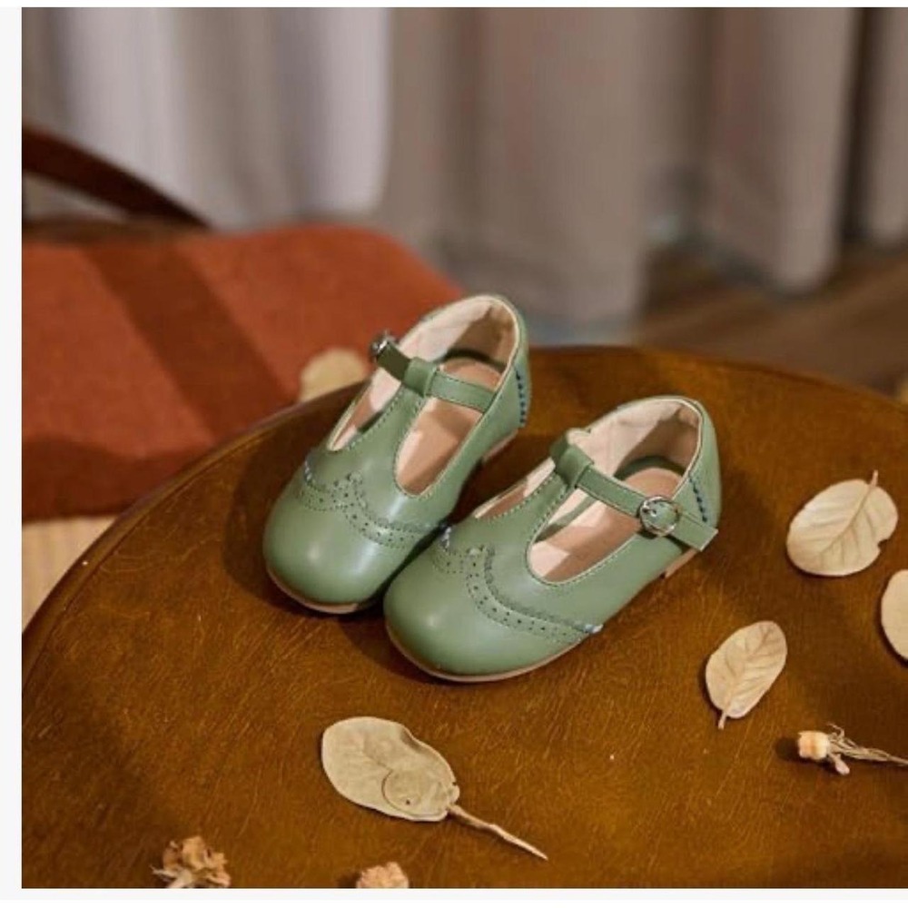 Thee Bron Mary Jane Shoes Kids Size 8 Green New Wide Fit Scalloped T-Strap